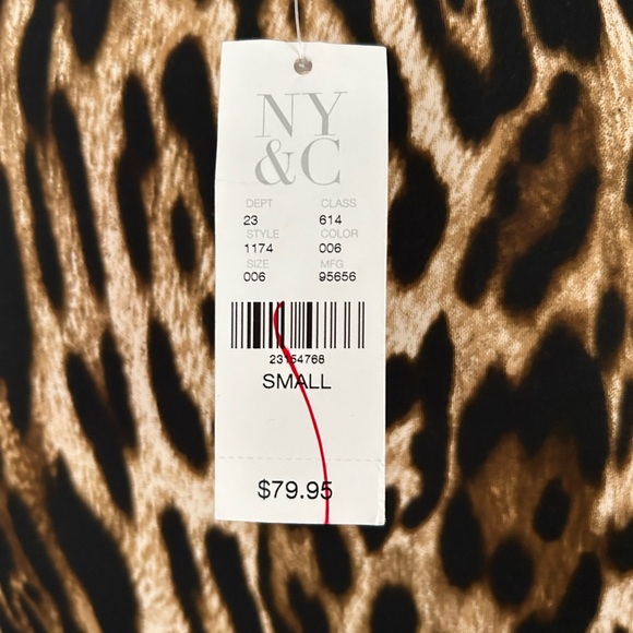 Jumper - Picture 6 of 7